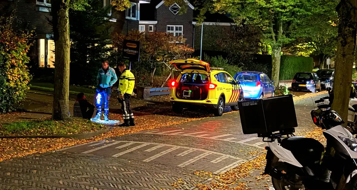 Scooter bezorger gaat hard onderuit - Foto 2