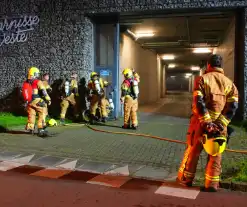 Brandend restafval in parkeergarage zorgt voor rookontwikkeling