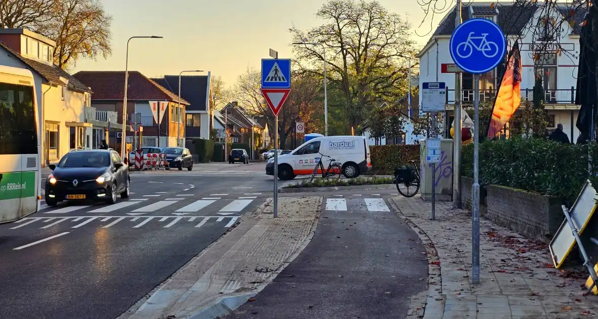 Aanrijding op nieuwe rotonde - Foto 4