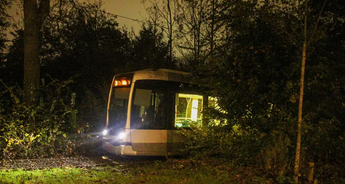 Tram beschadigd na aanrijding