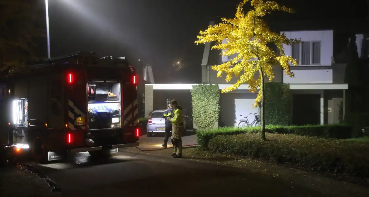 Brandweer blust brand in keuken, bewoner nagekeken - Foto 6