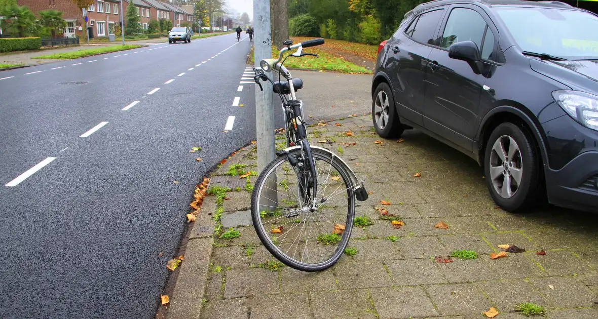 Fiets loopt slag in wiel op bij aanrijding - Foto 4