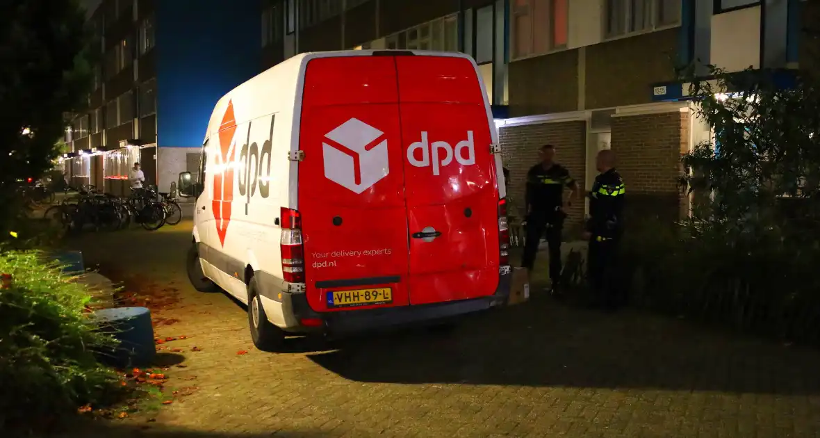 Pakketbezorger overvallen en ontvreemd van spullen - Foto 4