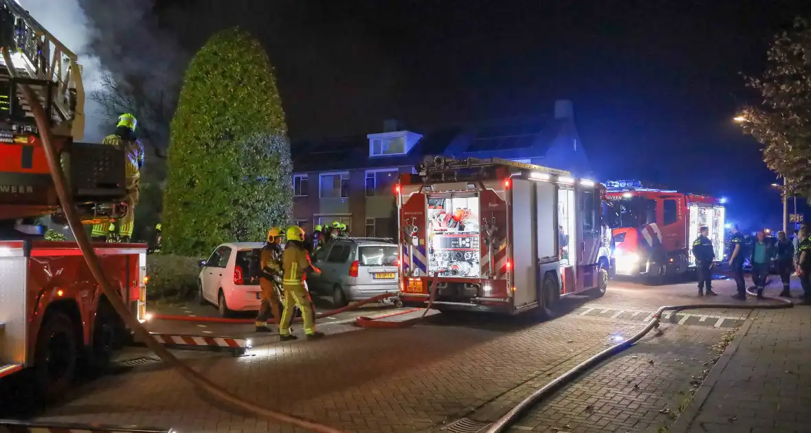 Bewoner overleden bij uitslaande brand in rijtjeshuis - Foto 9