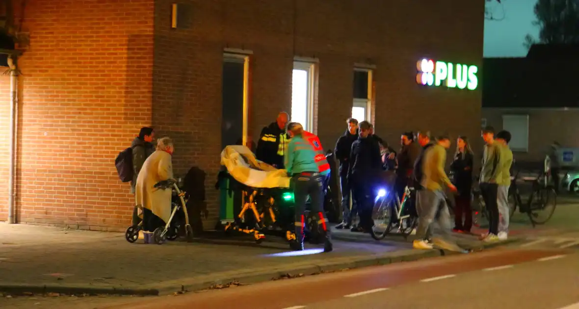 Voetganger op trottoir aangereden door fietser - Foto 2