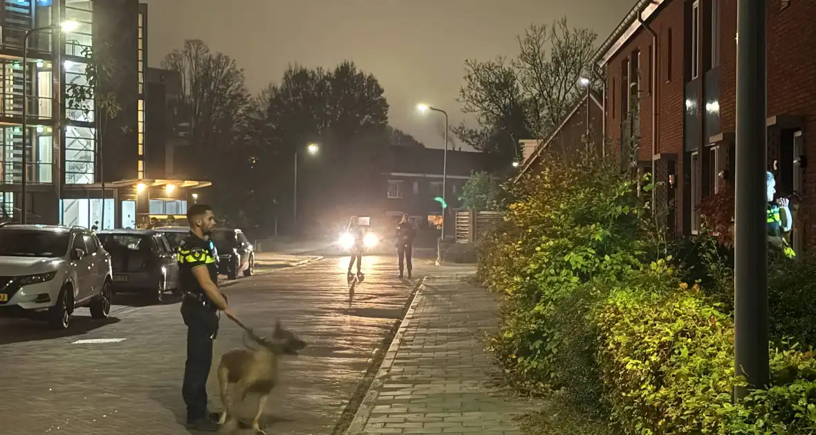 Grote politieinzet bij woonhuis na bedreiging - Foto 1