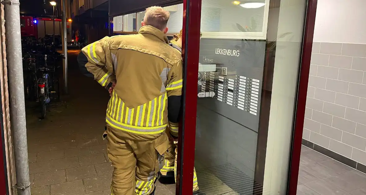 Enorme gaslucht stoort bewoners van flatgebouw - Foto 3