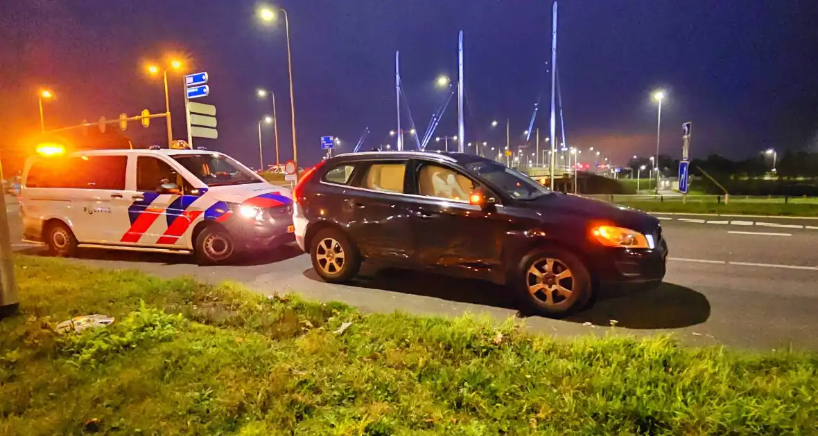 Ongeval op oprit naar snelweg - Foto 2