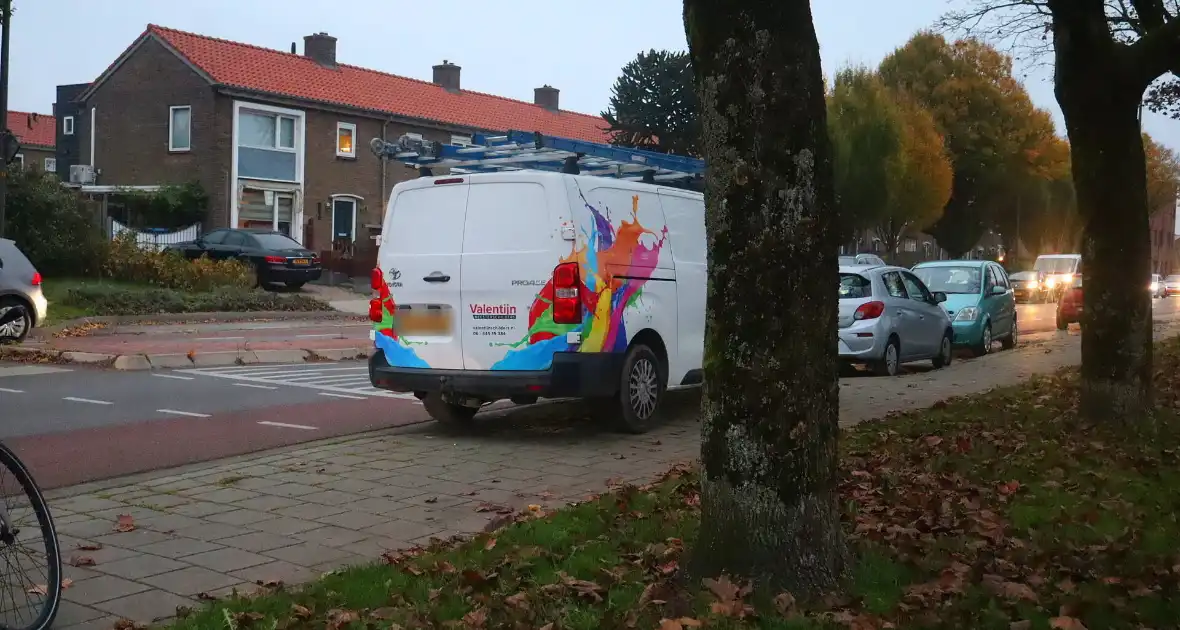 Botsing tussen een fietser en bestelbus - Foto 2