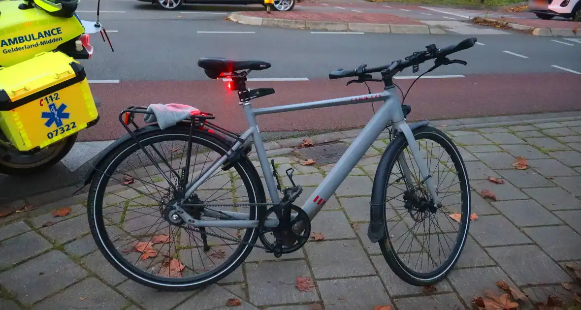 Botsing tussen een fietser en bestelbus - Foto 3