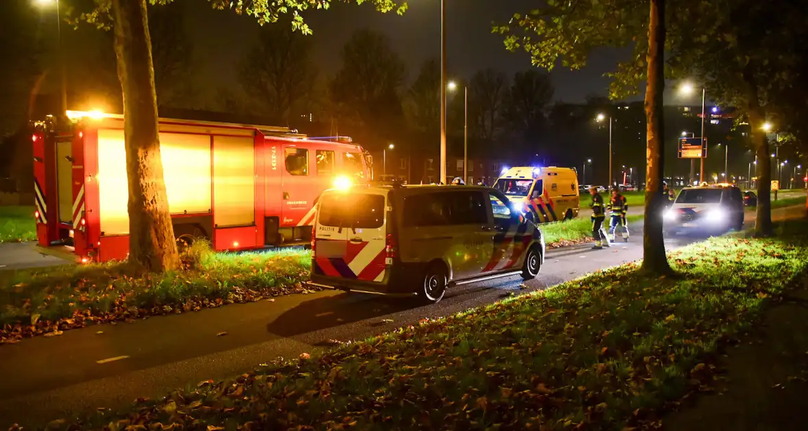 Persoon uit water gehaald, brandweer zoekt tevergeefs naar spullen