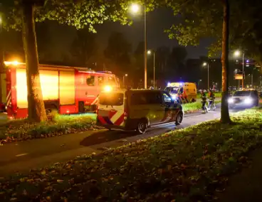 Persoon uit water gehaald, brandweer zoekt tevergeefs naar spullen