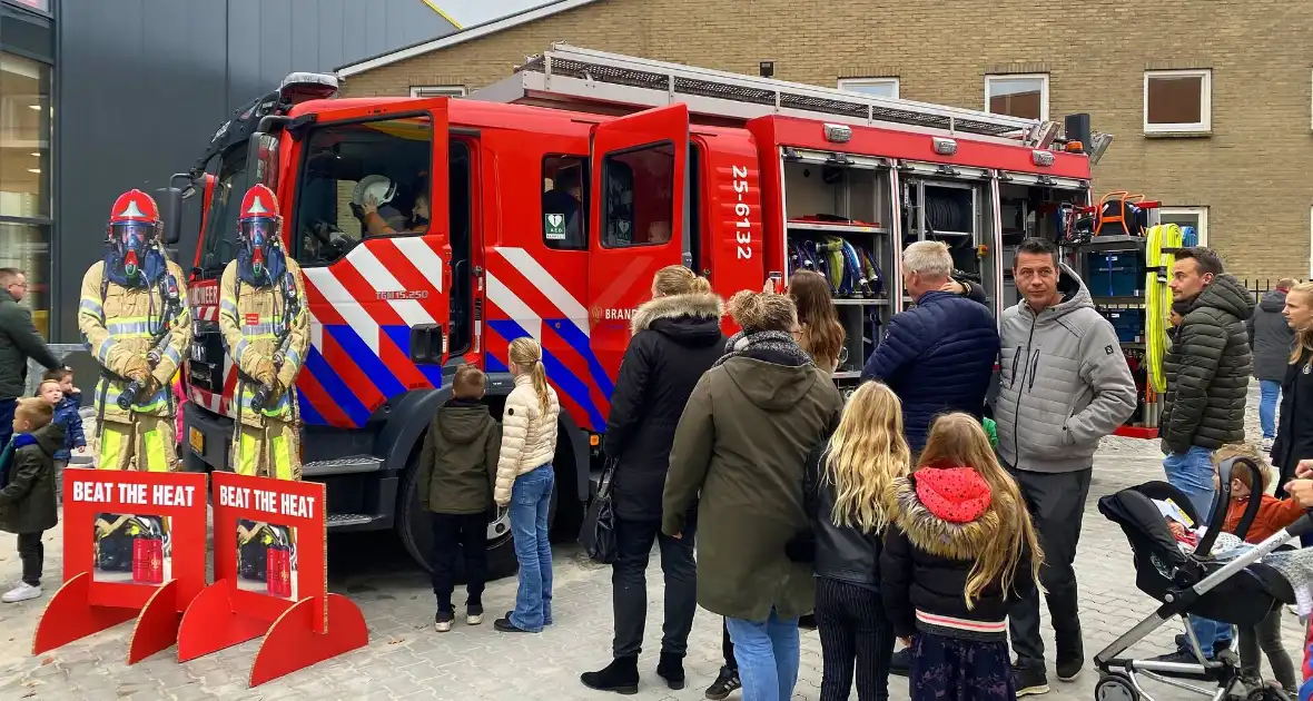 Nieuwe brandweerkazerne officieel geopend - Foto 8