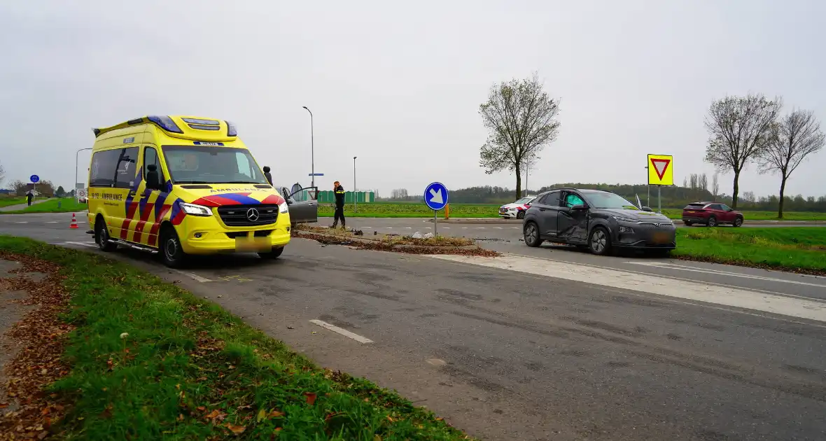 Ravage en drie gewonden bij aanrijding op beruchte kruising - Foto 9