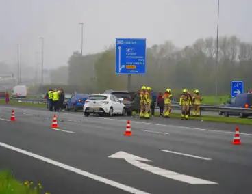 Veel schade na kettingbotsing op snelweg