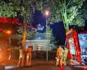 Woning vol rook en straat dicht vanwege schoorsteenbrand