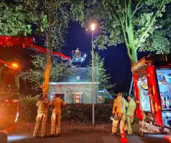 Woning vol rook en straat dicht vanwege schoorsteenbrand