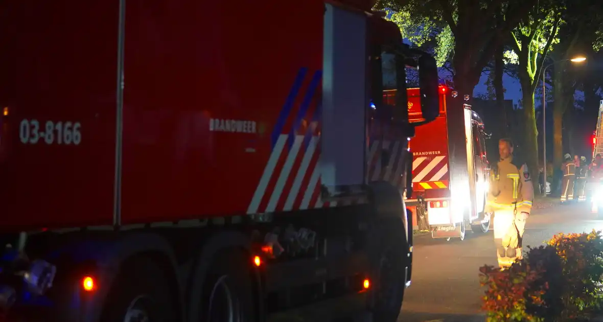 Woning vol rook en straat dicht vanwege schoorsteenbrand - Foto 4