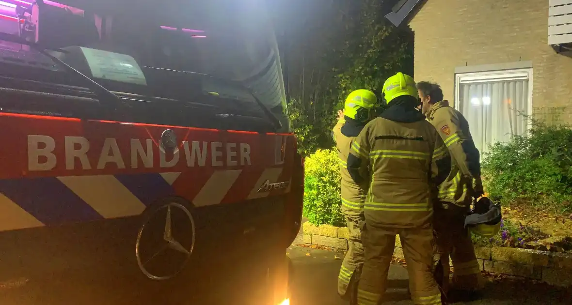 Brandweer gealarmeerd voor brand in magnetron - Foto 2