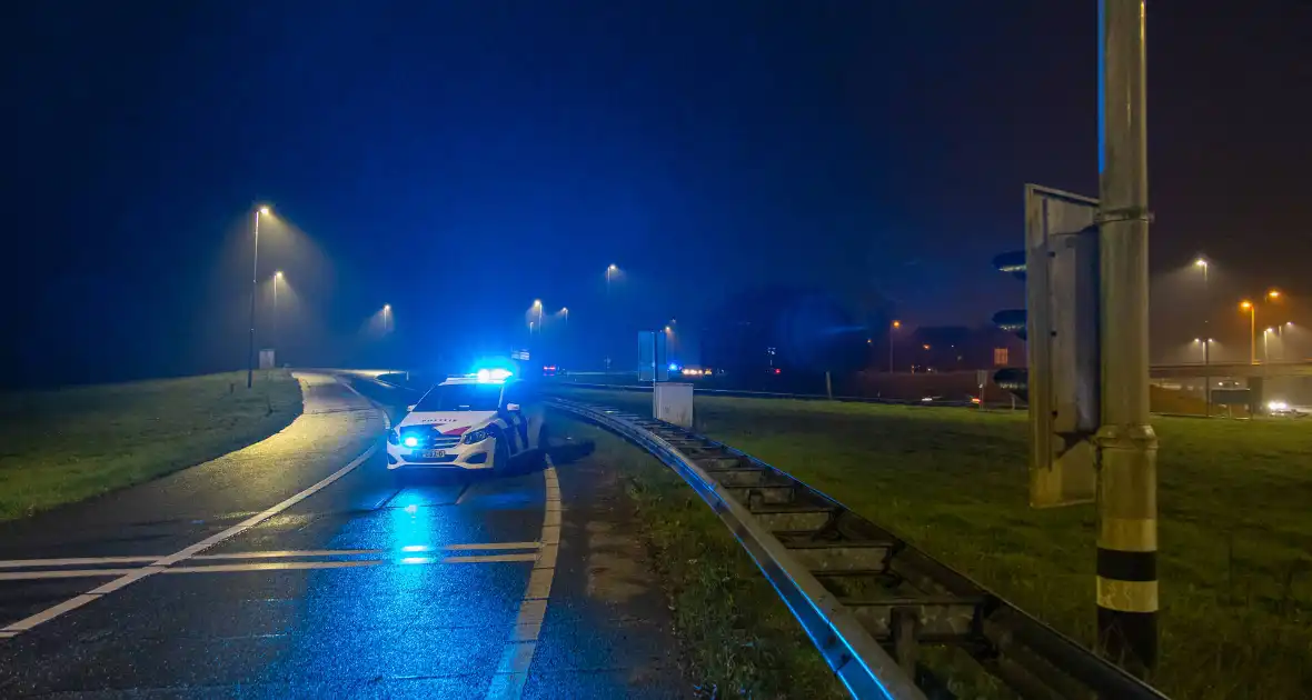 Motorrijder gaat onderuit - Foto 4