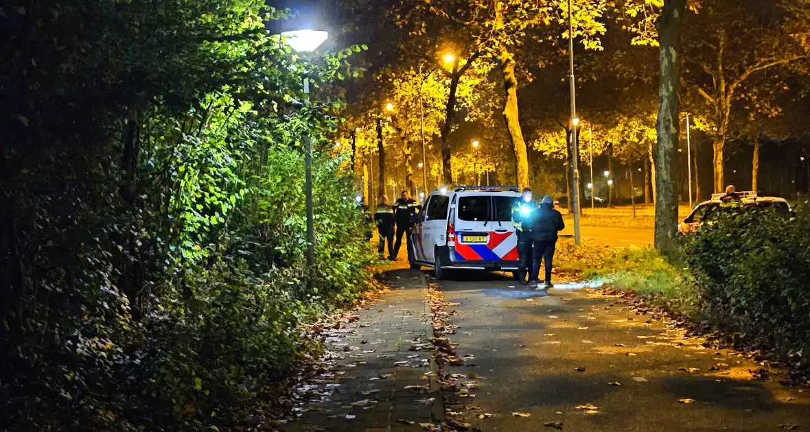 Politie start onderzoek naar melding steekpartij - Foto 2