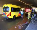 Fietser aangereden door veegwagen