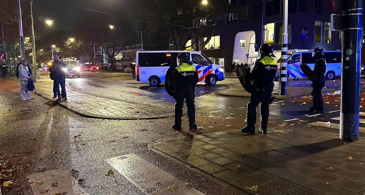 Tram in brand gestoken bij rellen