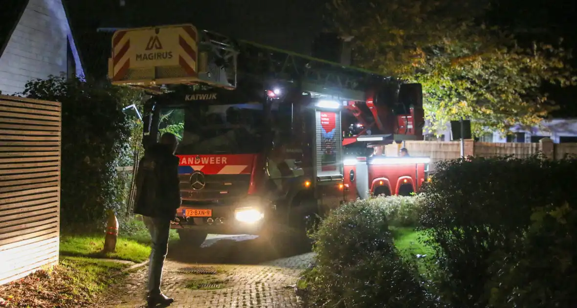 Brand in schoorsteen van woning op bungalowpark - Foto 2