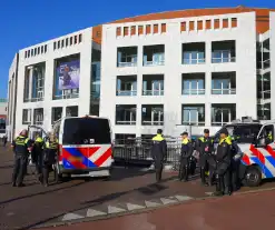 Tien activisten aangehouden bij protest