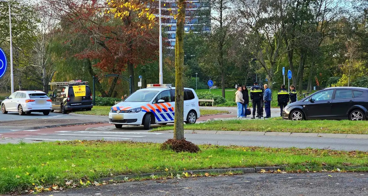 Persoon op fatbike aangereden door bestelbus - Foto 4