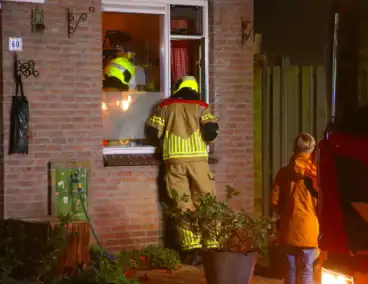 Brandweer controleert woning na mogelijke brand