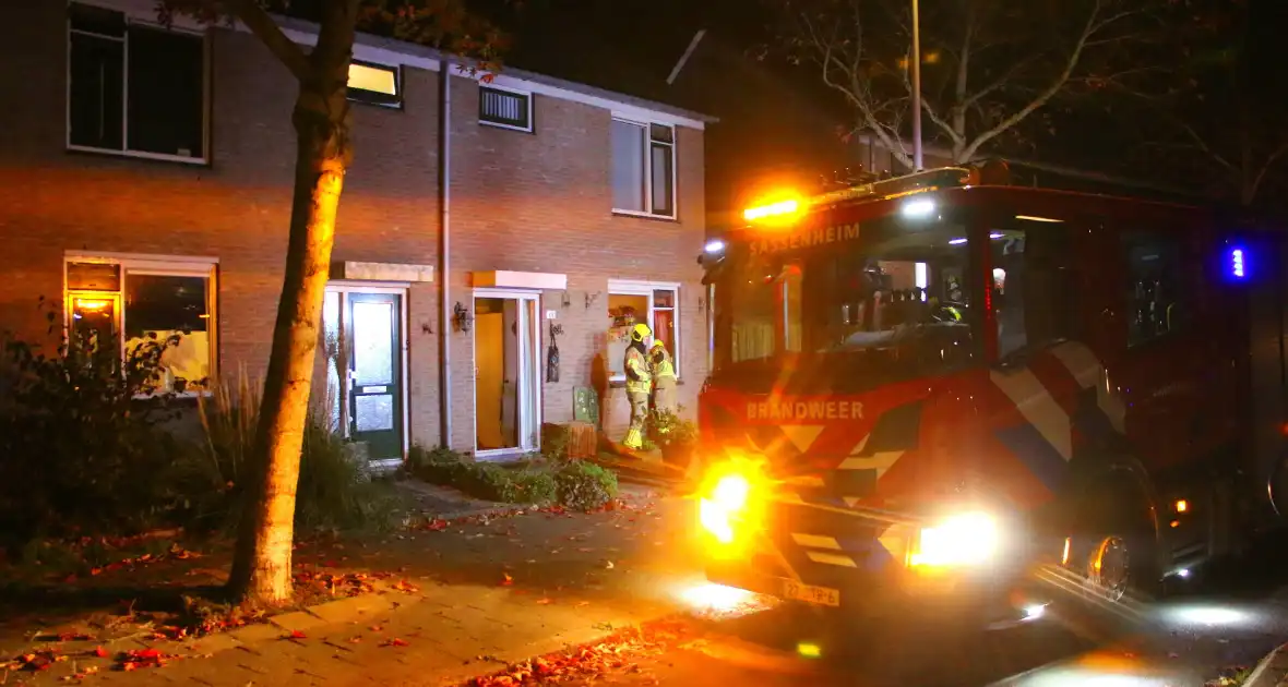 Brandweer controleert woning na mogelijke brand - Foto 5