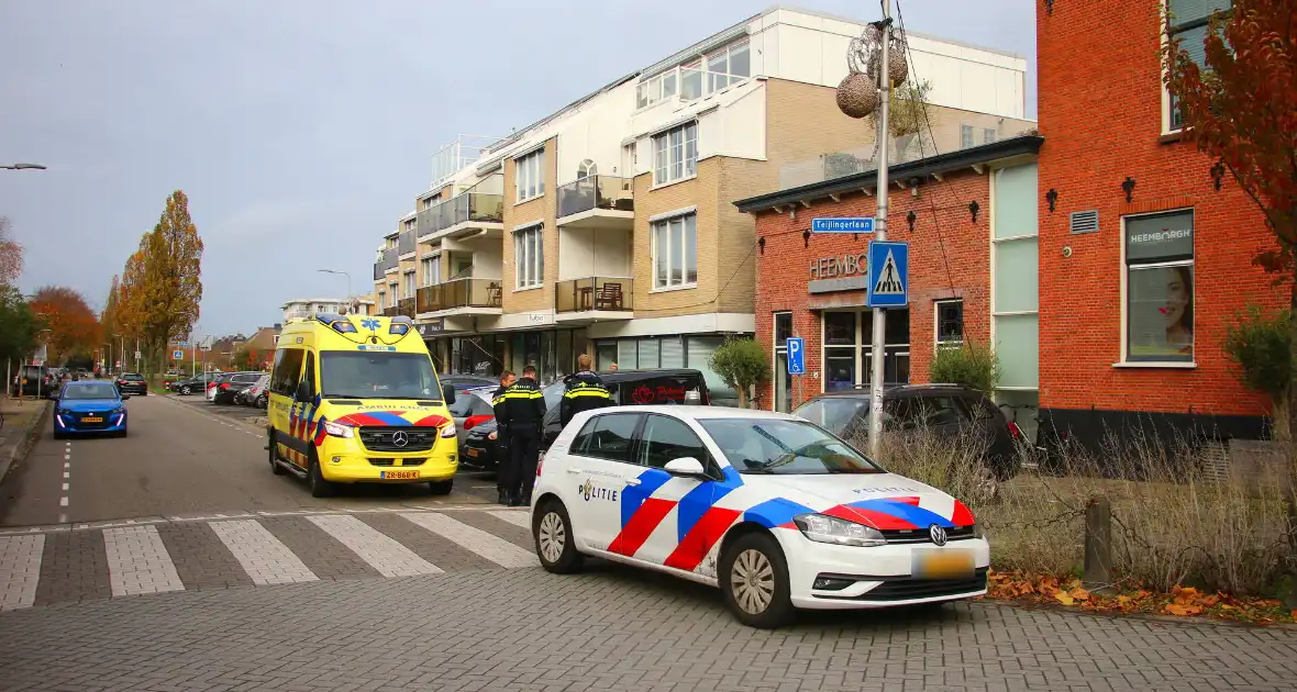 Automobilist rijdt paaltje uit de grond - Foto 3