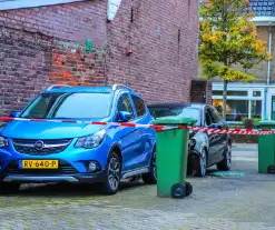 Brandende auto aangetroffen, politie vermoedt brandstichting