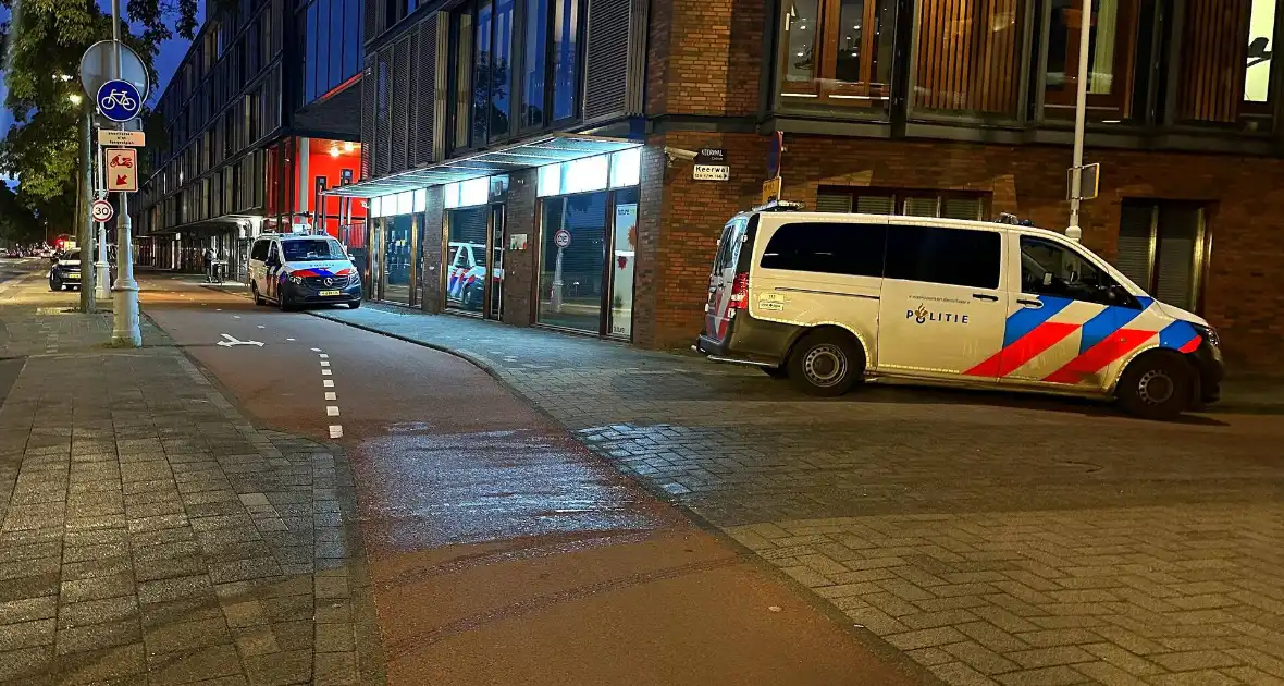 Politie schiet vrouw in been na overlastmelding in wooncomplex