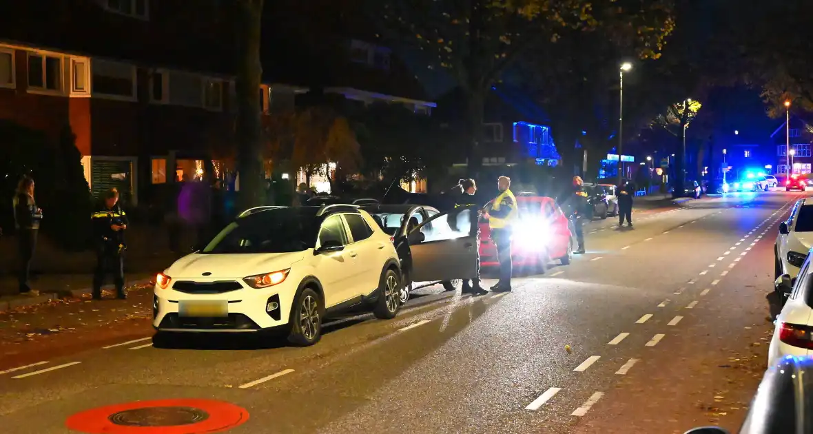 Kop-staart botsing met drie voertuigen zorgt voor verkeershinder - Foto 5