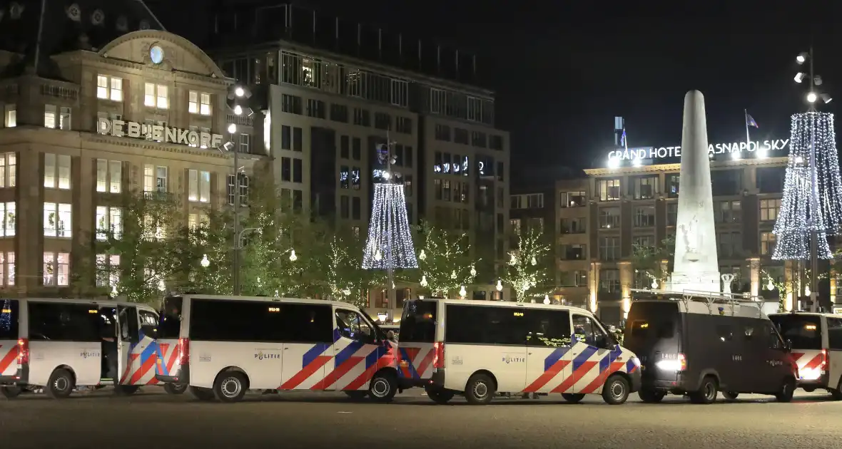 Opnieuw demonstratie, politie grootschalig aanwezig - Foto 10