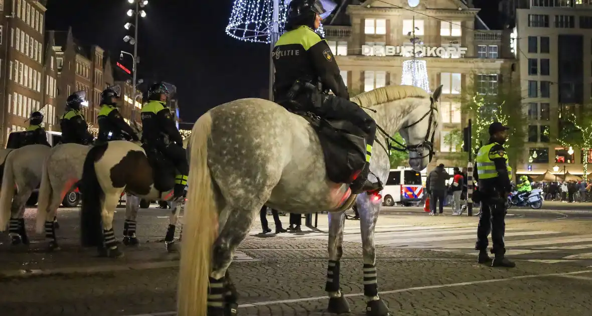 Opnieuw demonstratie, politie grootschalig aanwezig - Foto 7