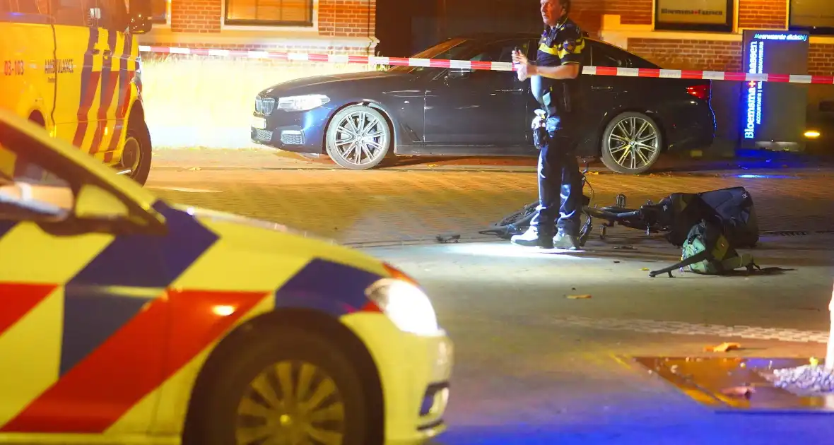 Fietser gewond bij harde botsing met auto - Foto 2