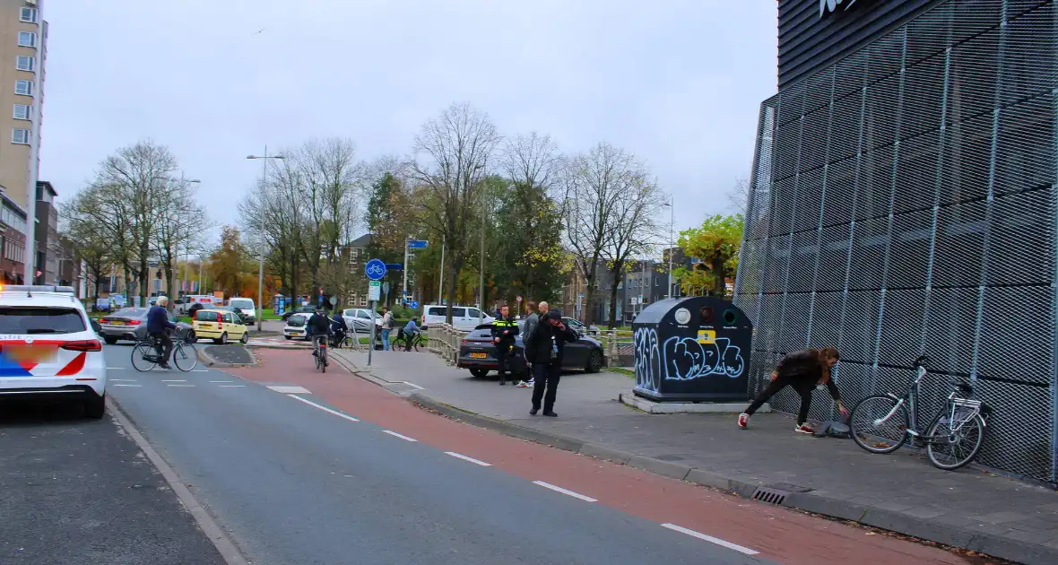 Fietser aangereden door automobilist oversteekplaats - Foto 6