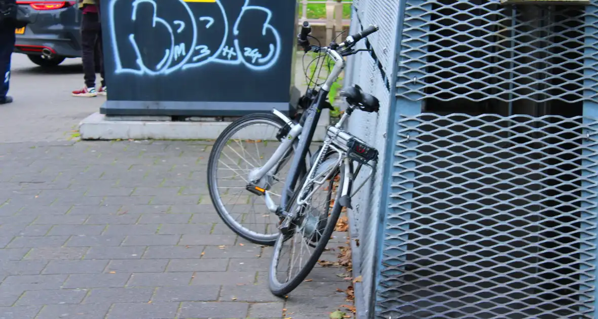 Fietser aangereden door automobilist oversteekplaats - Foto 7