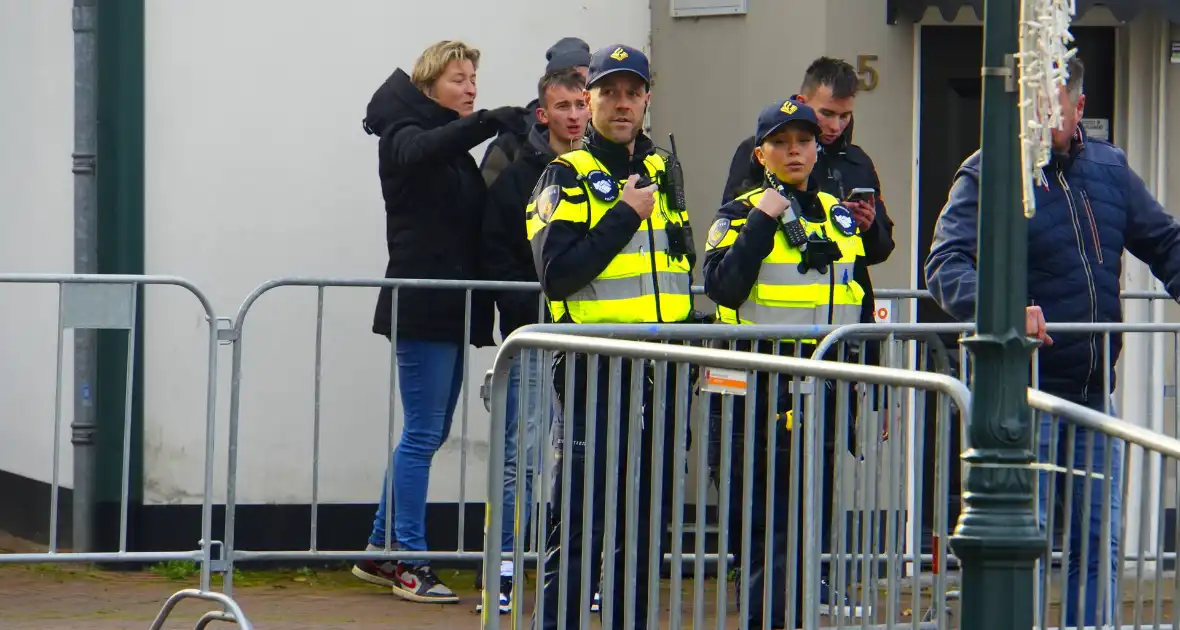 Kick Out Zwarte Piet protesteert bij sinterklaas intocht - Foto 13