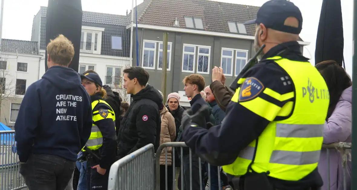 Kick Out Zwarte Piet protesteert bij sinterklaas intocht - Foto 5