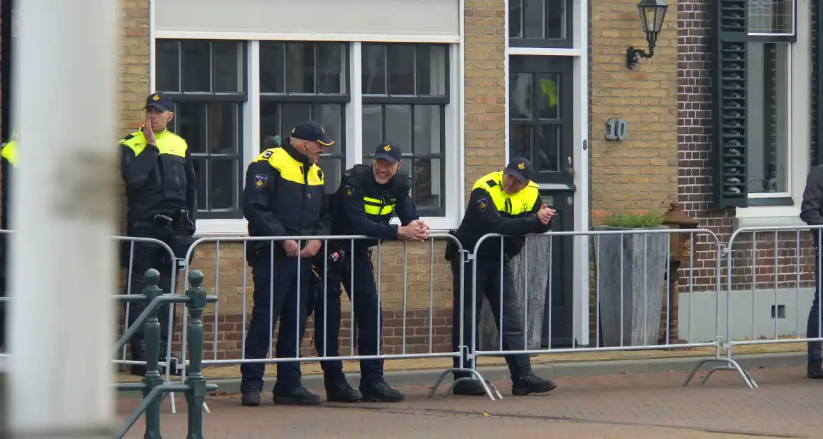 Kick Out Zwarte Piet protesteert bij sinterklaas intocht - Foto 8