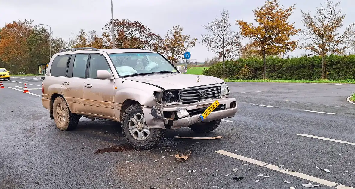 Verkeer loopt vertraging op na aanrijding - Foto 1