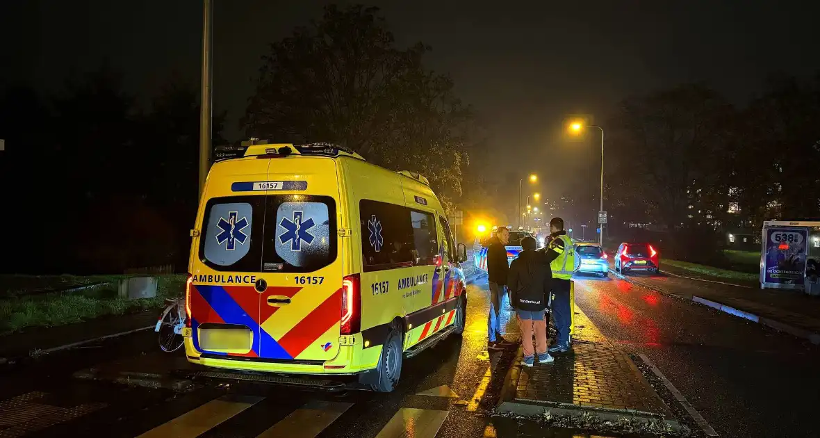 Barst in autoruit na botsing met fietser - Foto 5