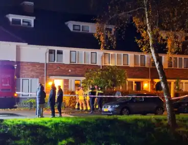 Woning afgezet na brandmelding, politie start onderzoek