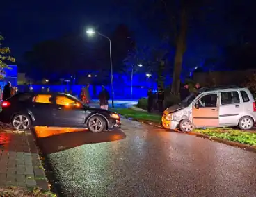 Bestuurder slaat op de vlucht na aanrijding met gewonde