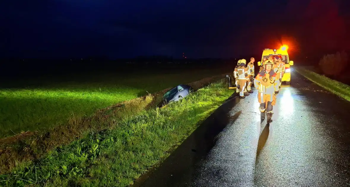 Bestuurder en bijrijder spoorloos na ongeval - Foto 8