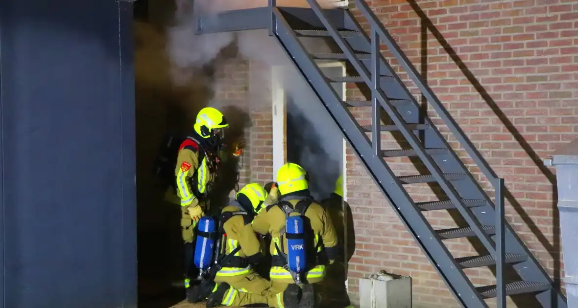 Grote brand in Sports Company, hotel ontruimd - Foto 4